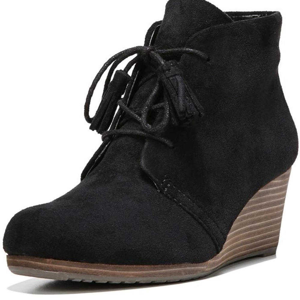 Dr. Scholl's Dakota Wedge Booties
Size 10 great condition, very comfy!